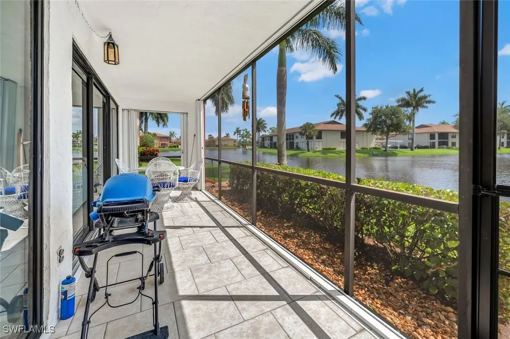 332 Charlemagne Boulevard Naples FL 34112