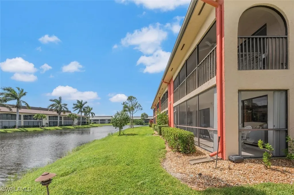 332 Charlemagne Boulevard Naples FL 34112