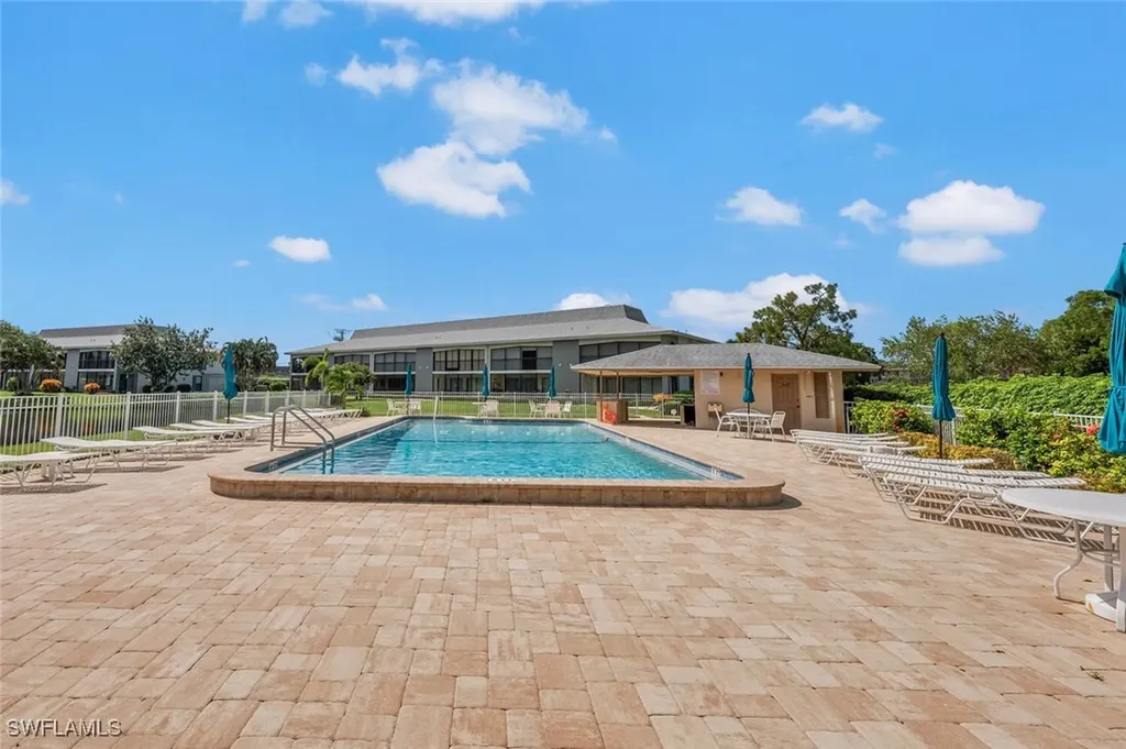 332 Charlemagne Boulevard Naples FL 34112