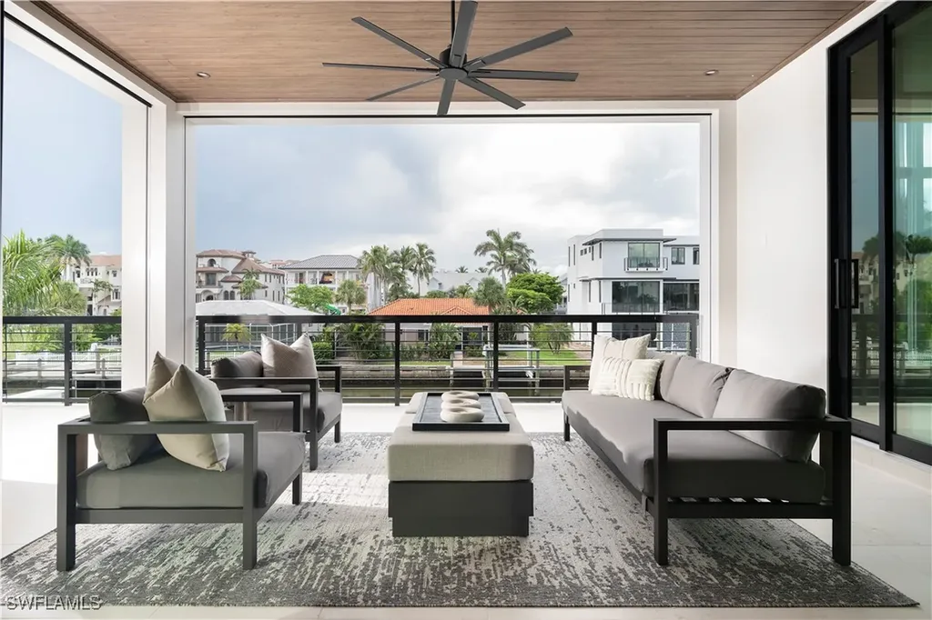 141 Channel Drive Naples FL 34108