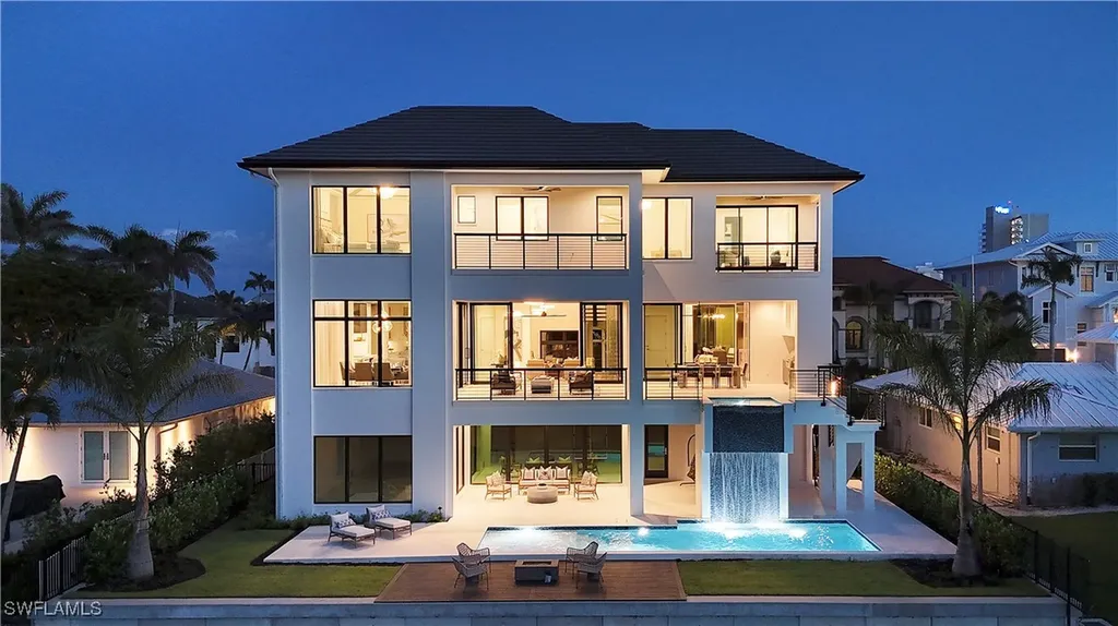 141 Channel Drive Naples FL 34108