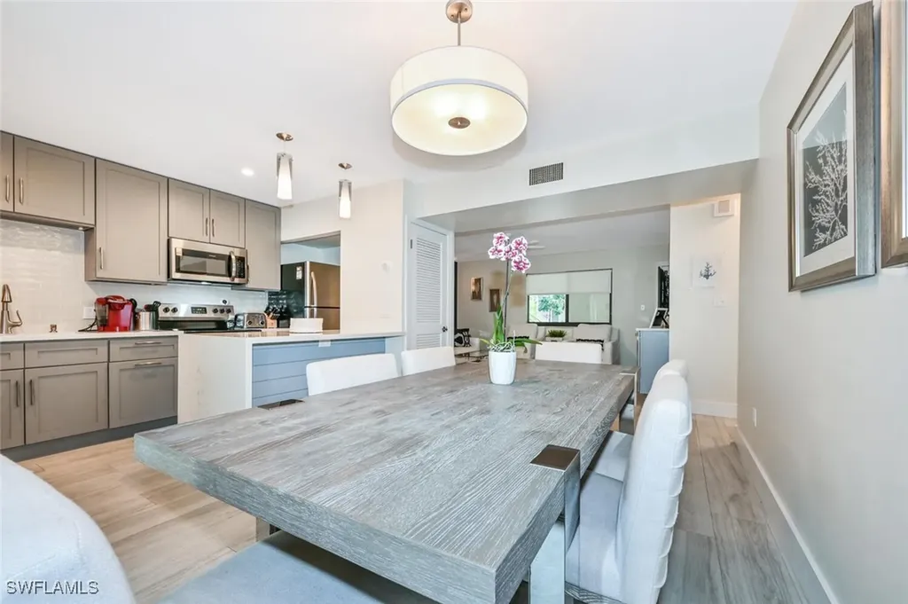 788 Park Shore Drive Naples FL 34103