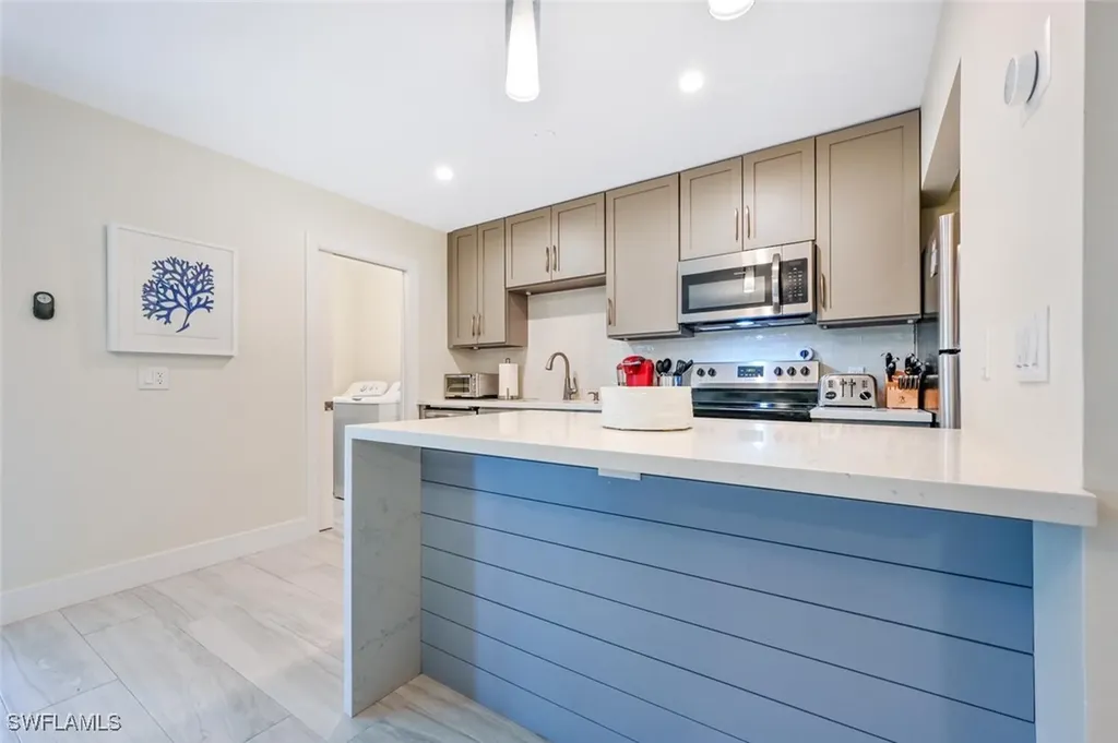 788 Park Shore Drive Naples FL 34103