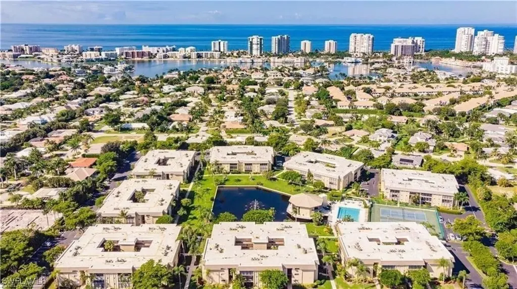 788 Park Shore Drive Naples FL 34103