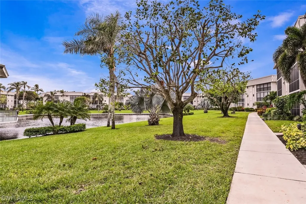 788 Park Shore Drive Naples FL 34103