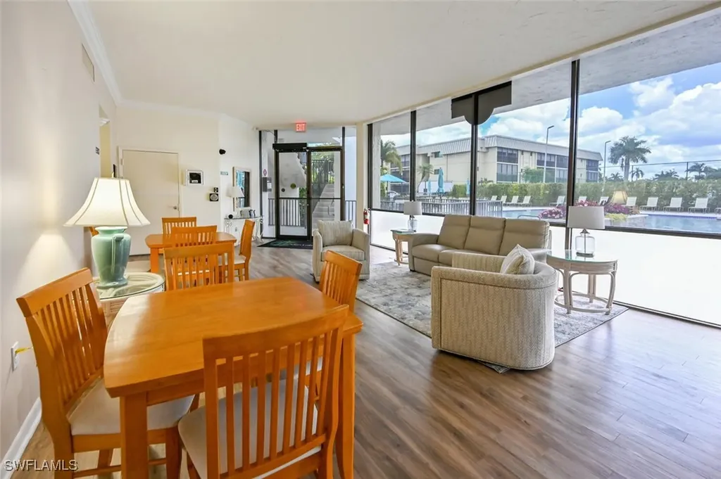 788 Park Shore Drive Naples FL 34103