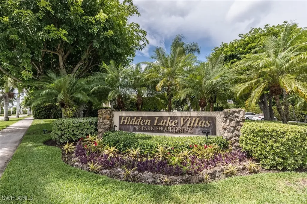 788 Park Shore Drive Naples FL 34103