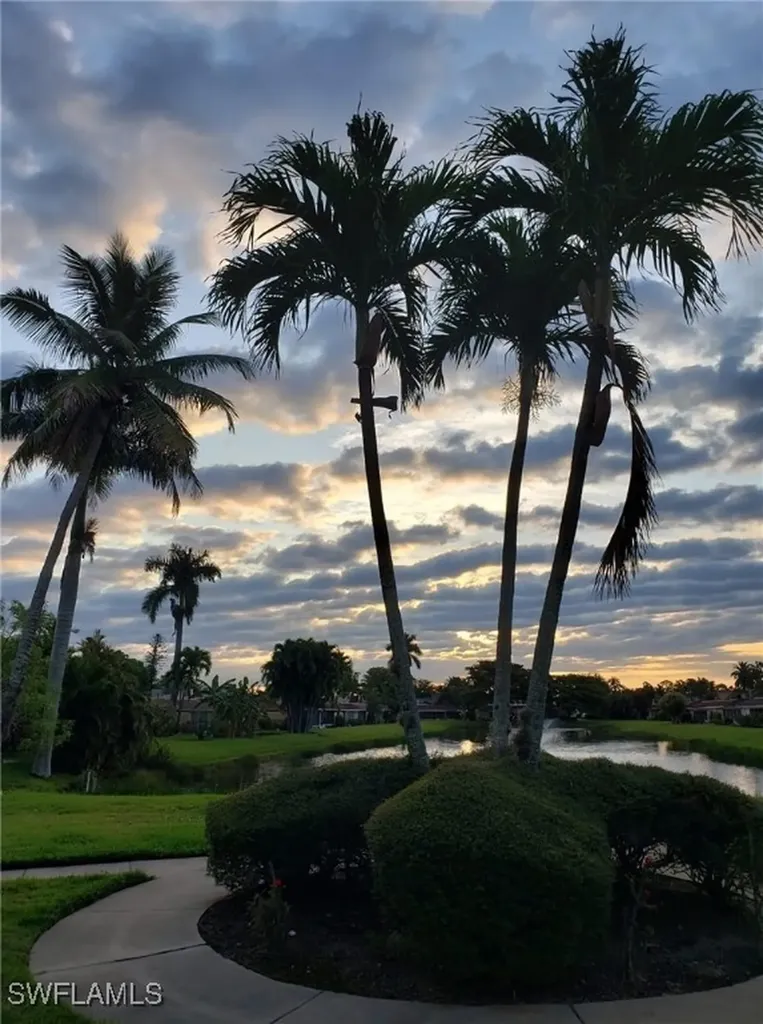 364 Tern Naples FL 34112