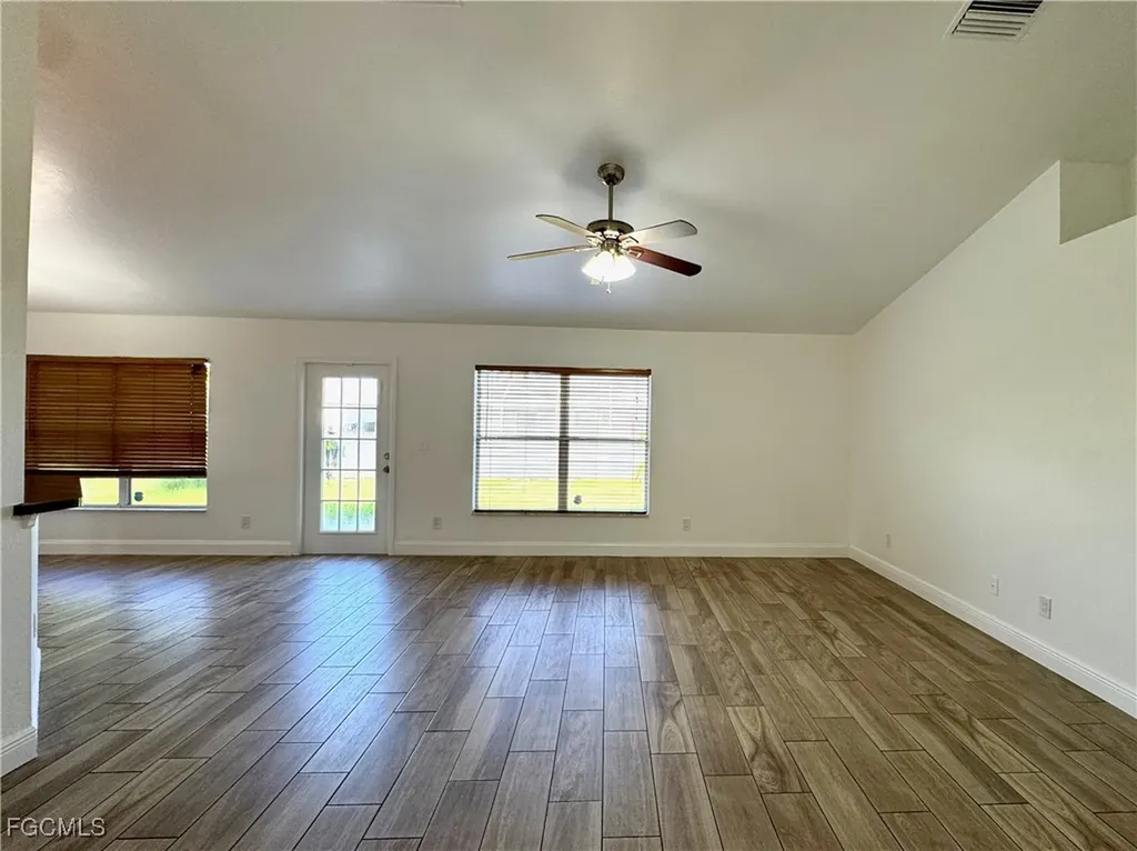 1300 SW 22nd Avenue Cape Coral FL 33991