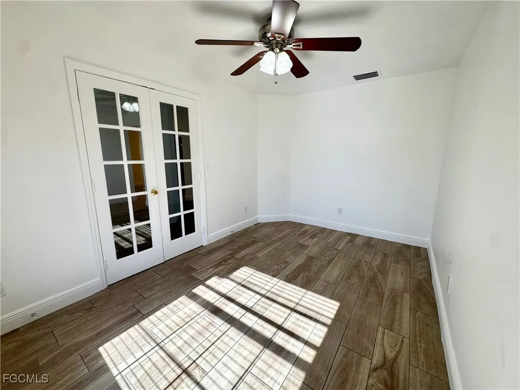 1300 SW 22nd Avenue Cape Coral FL 33991