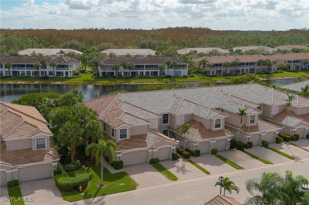 10019 Sky View Way Fort Myers FL 33913