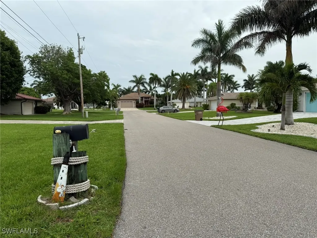 3610 SE 18th Place Cape Coral FL 33904