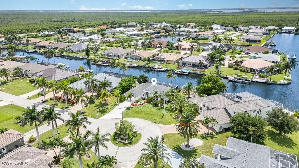 4012 SW 28th Place Cape Coral FL 33914
