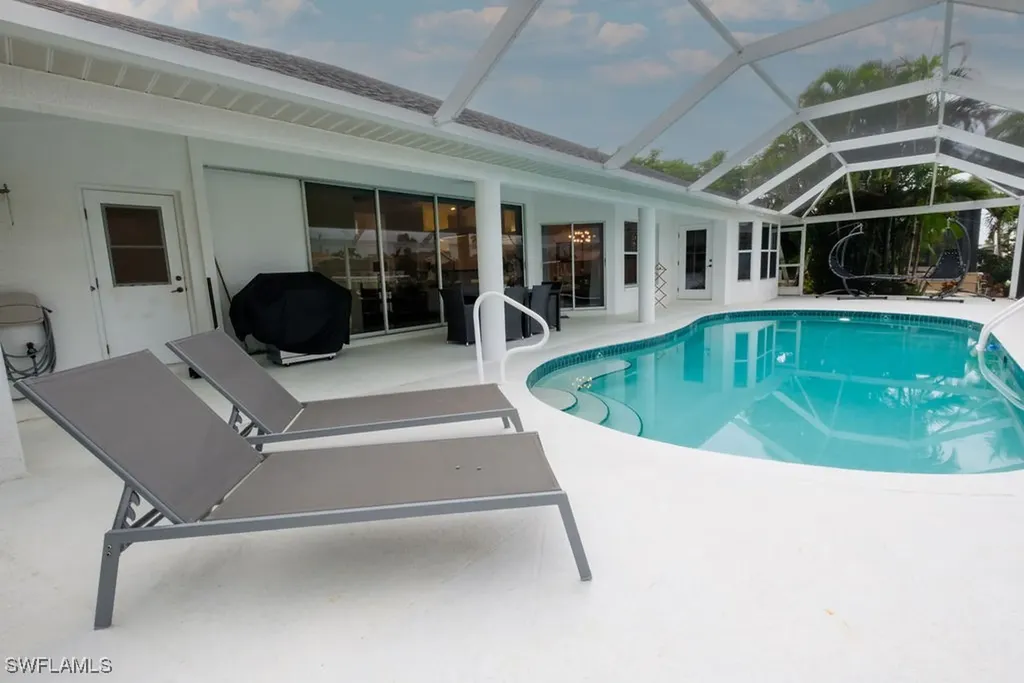 4012 SW 28th Place Cape Coral FL 33914