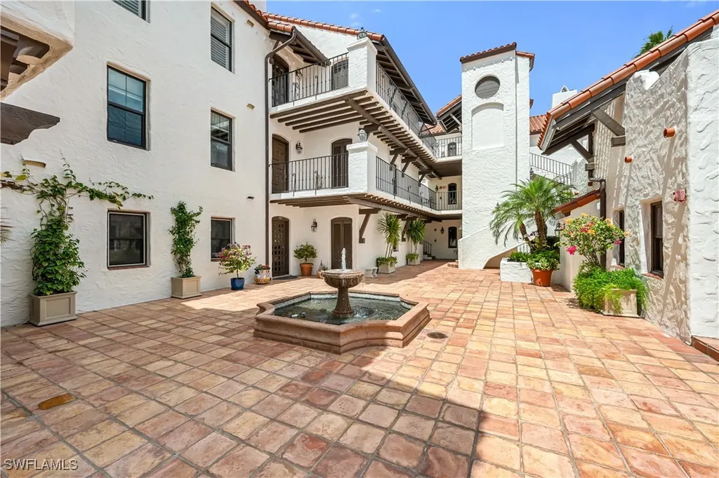 5850 Pelican Bay Boulevard Naples FL 34108