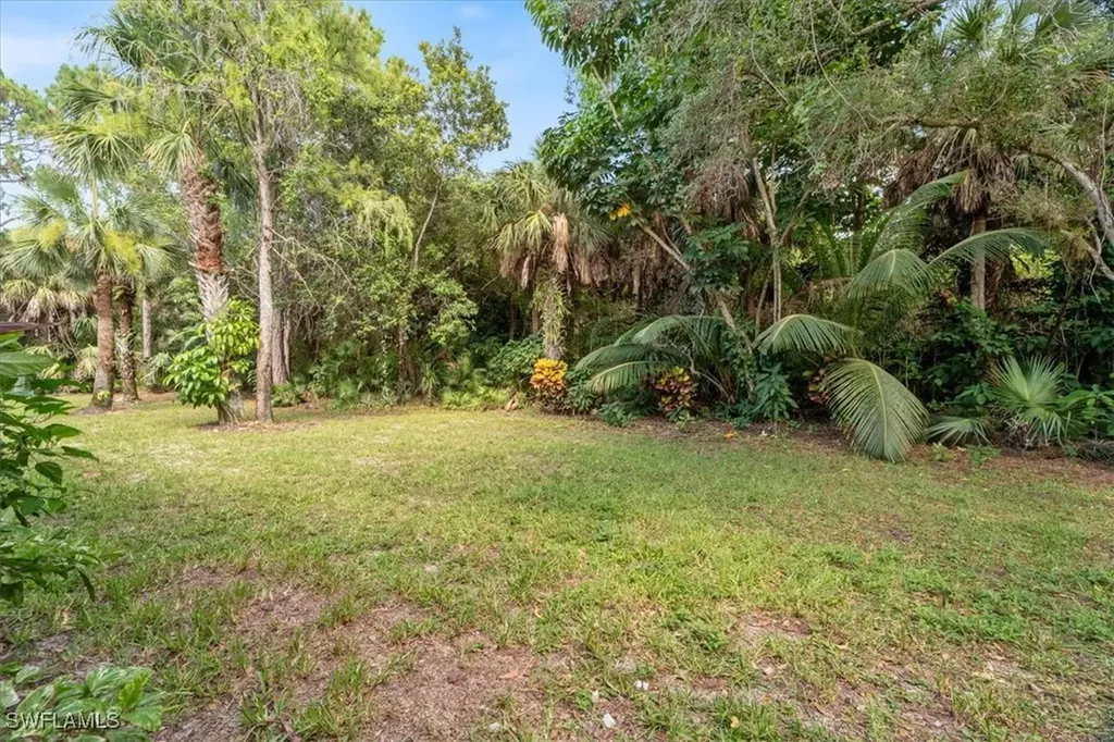 745 Landover Circle Naples FL 34104