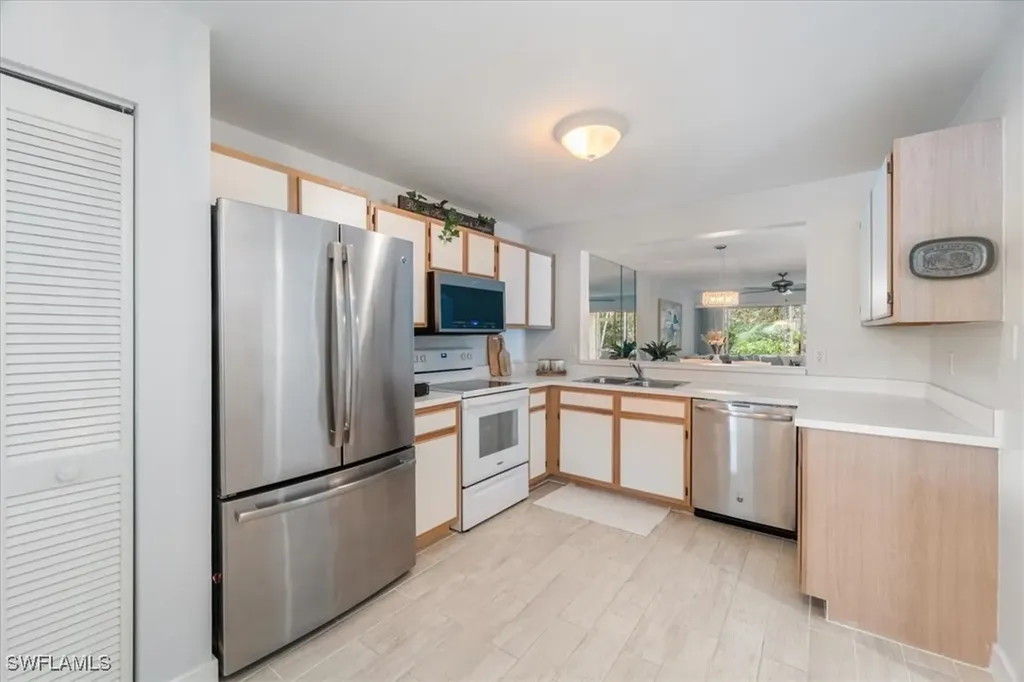 745 Landover Circle Naples FL 34104