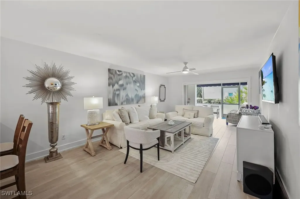 876 Gulf Pavilion Drive Naples FL 34108