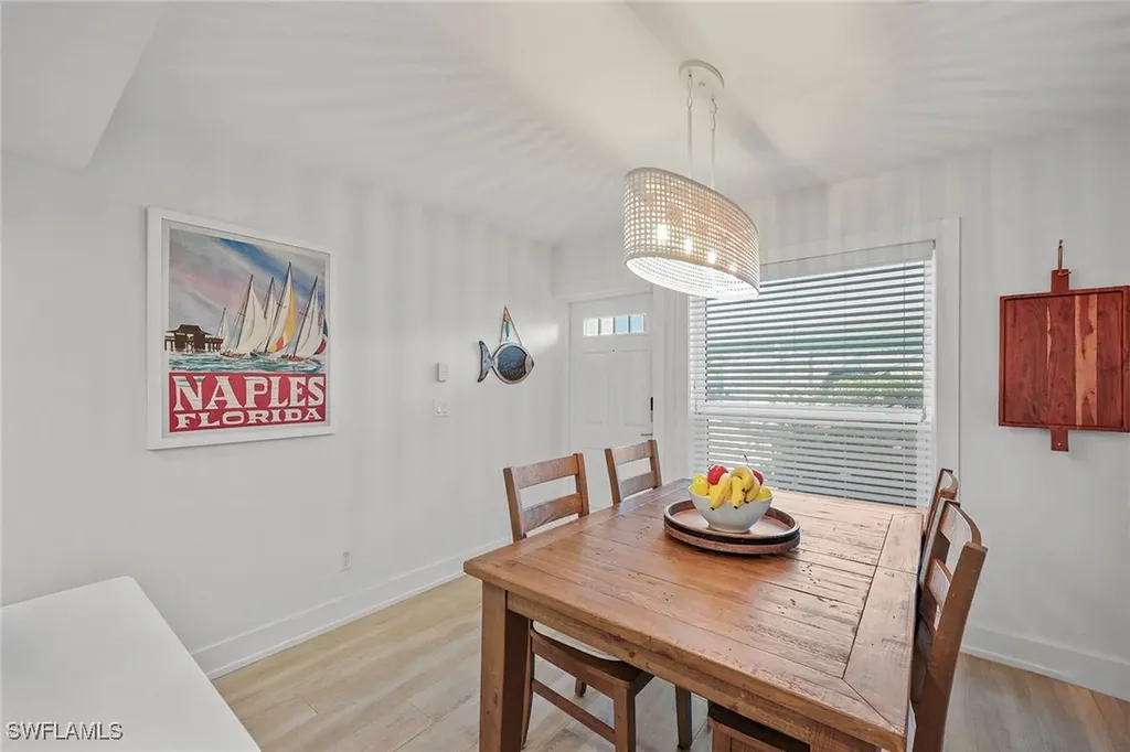 876 Gulf Pavilion Drive Naples FL 34108
