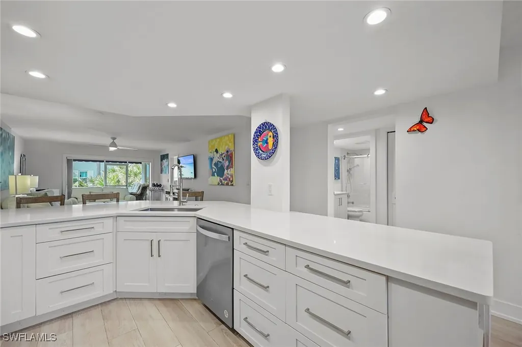 876 Gulf Pavilion Drive Naples FL 34108