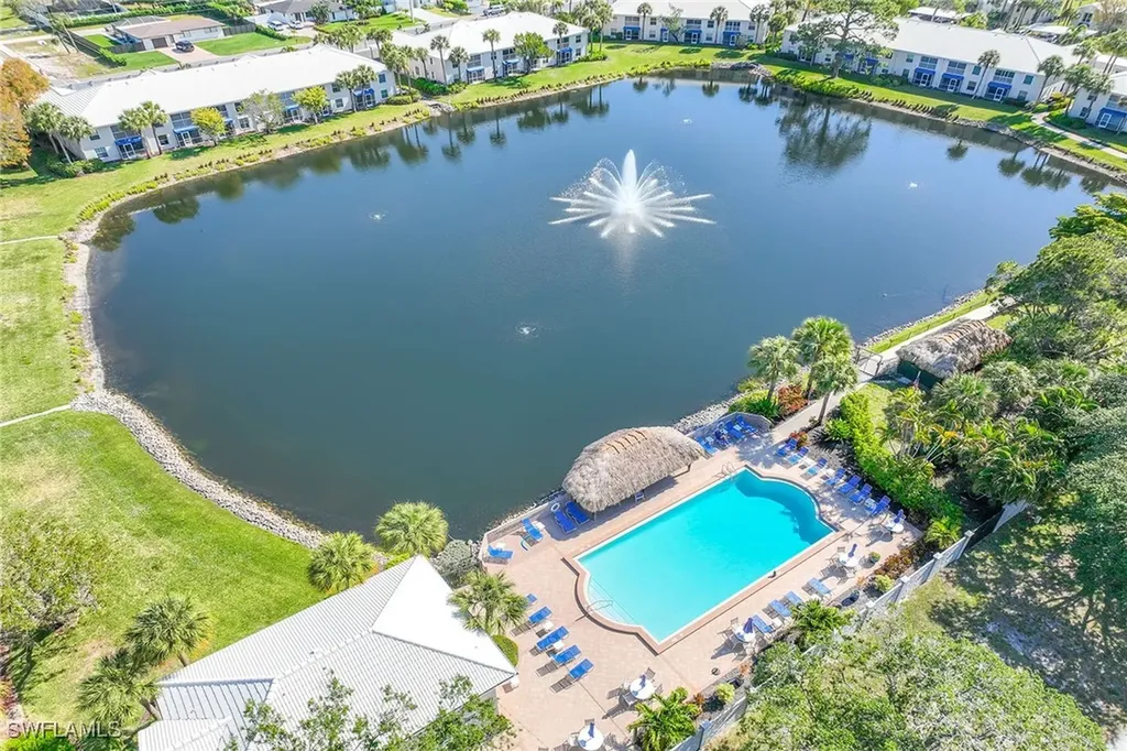 876 Gulf Pavilion Drive Naples FL 34108