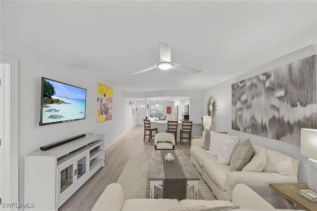 876 Gulf Pavilion Drive Naples FL 34108