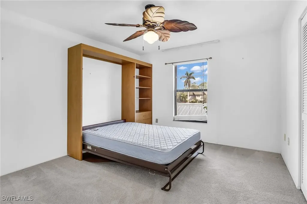195 Cypress Way E Naples FL 34110