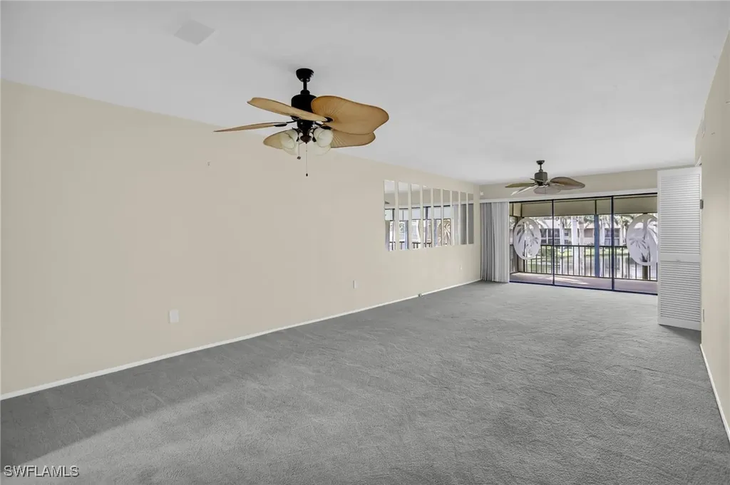 195 Cypress Way E Naples FL 34110