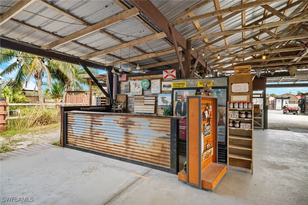 8500 Penzance Boulevard Fort Myers FL 33912