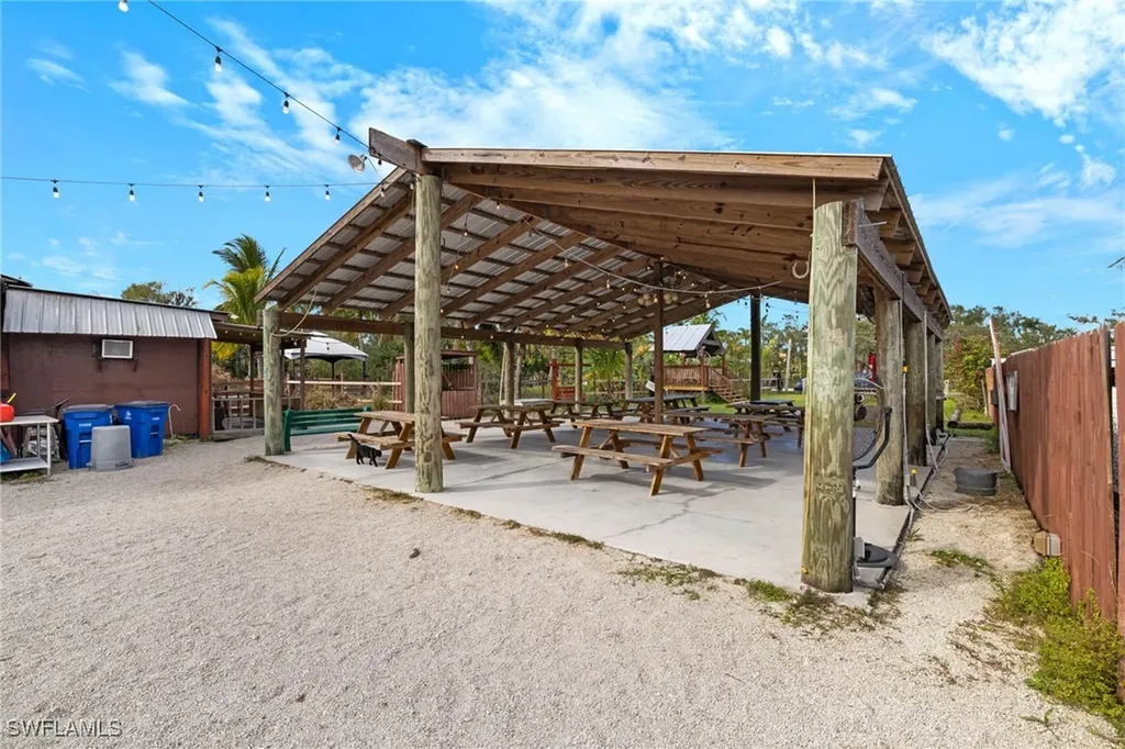 8500 Penzance Boulevard Fort Myers FL 33912