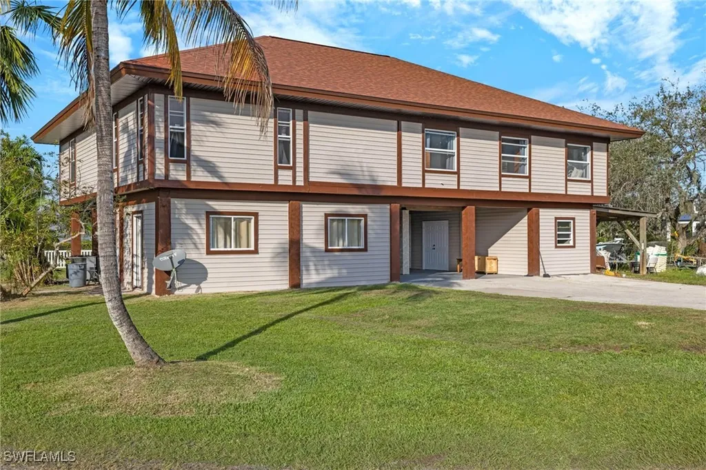 8500 Penzance Boulevard Fort Myers FL 33912