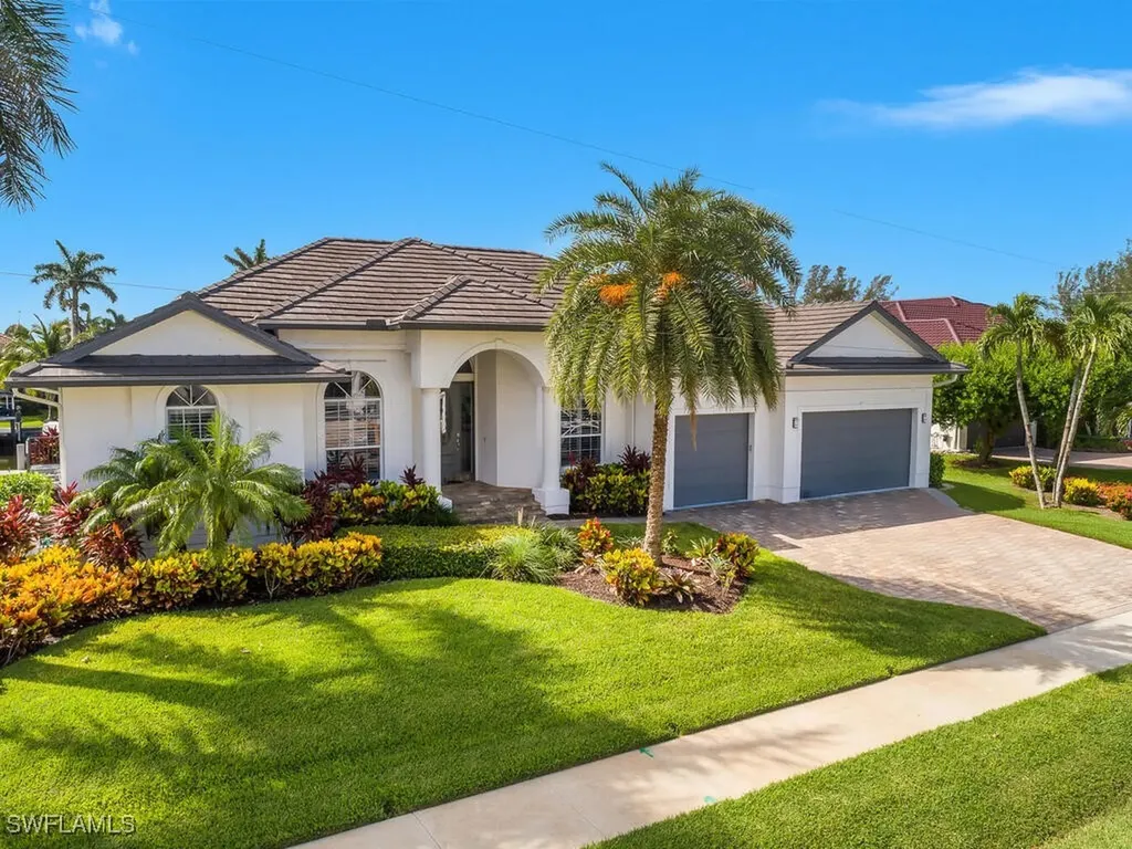 609 Crescent Street Marco Island FL 34145