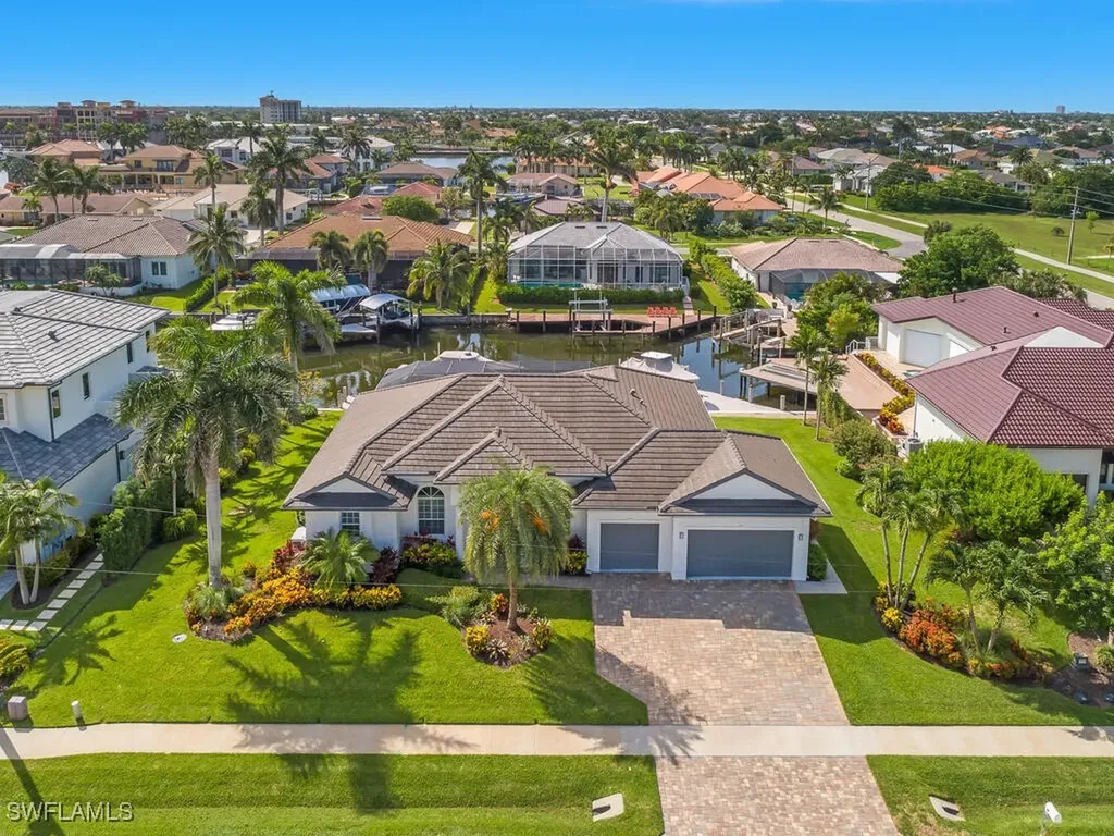 609 Crescent Street Marco Island FL 34145