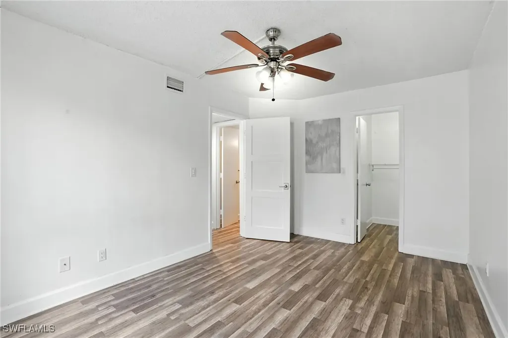 201-5 Santa Clara Drive Naples FL 34104