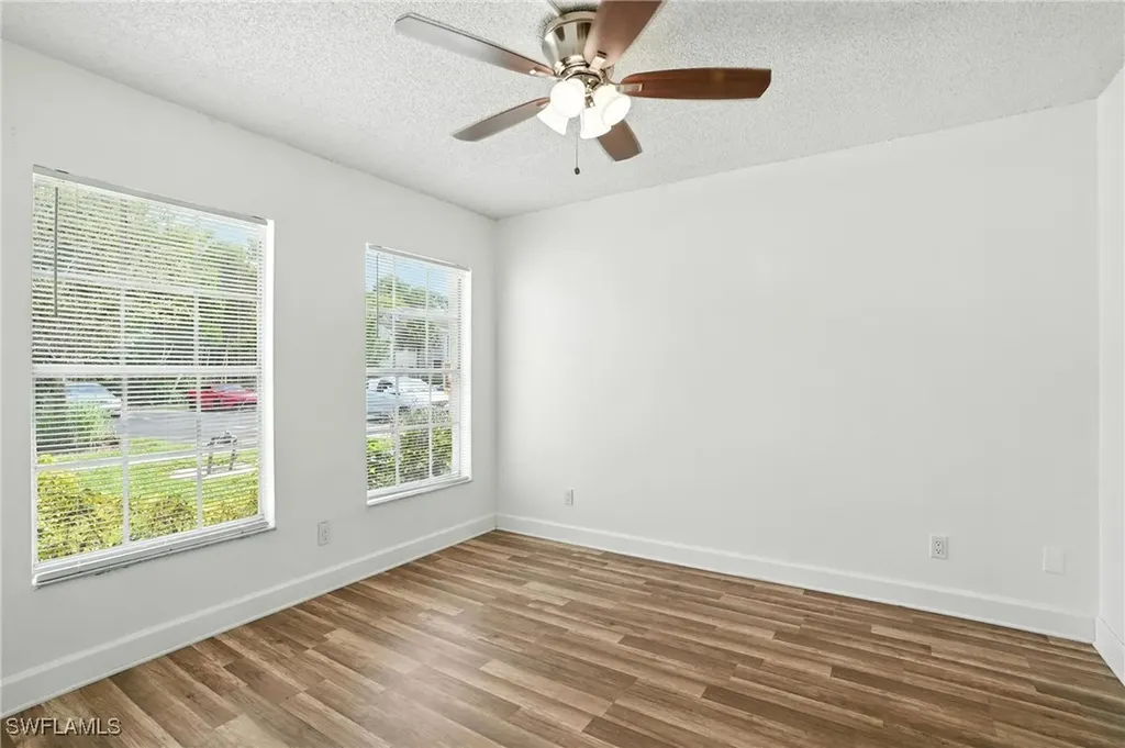 201-5 Santa Clara Drive Naples FL 34104