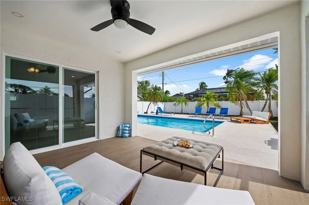 664 102nd Avenue N Naples FL 34108