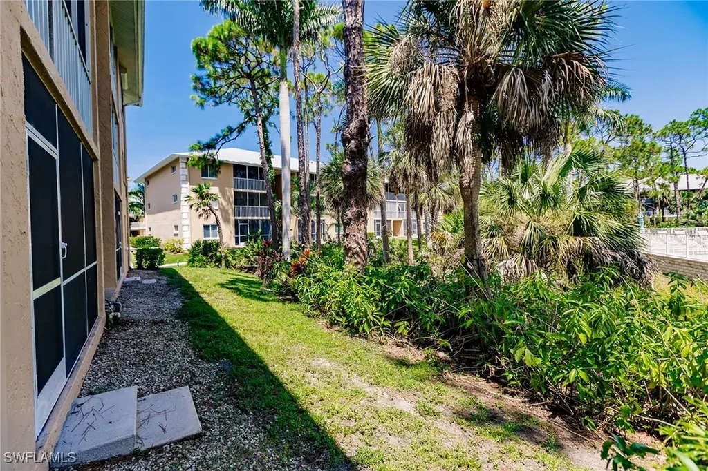 3032 Sandpiper Bay Circle Naples FL 34112