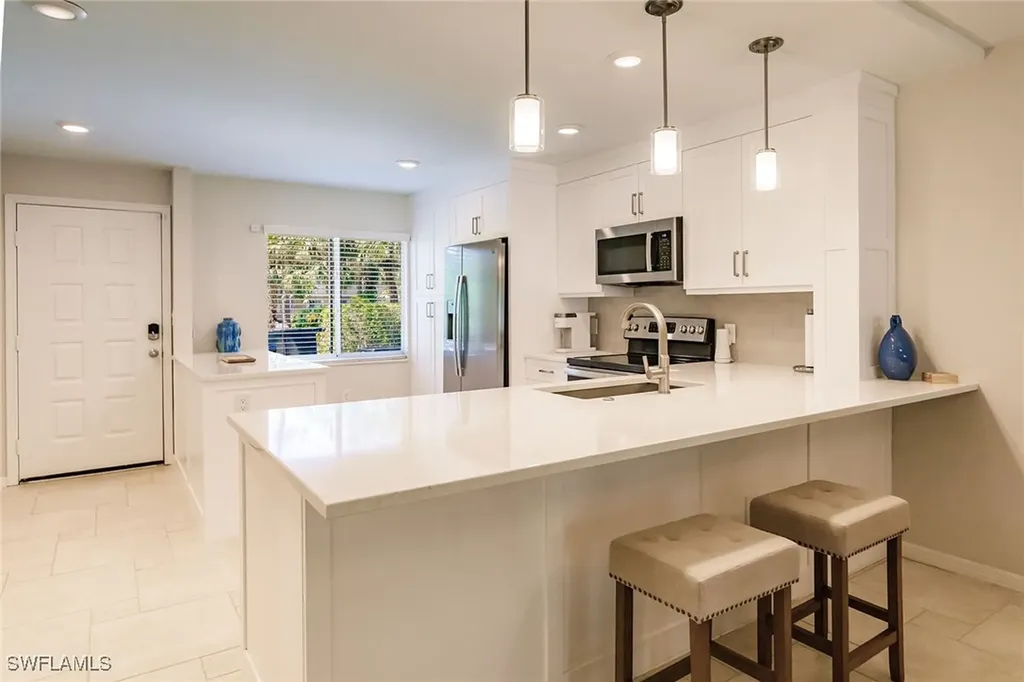 3032 Sandpiper Bay Circle Naples FL 34112