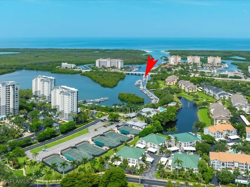 244C Wiggins Bay Drive Naples FL 34110