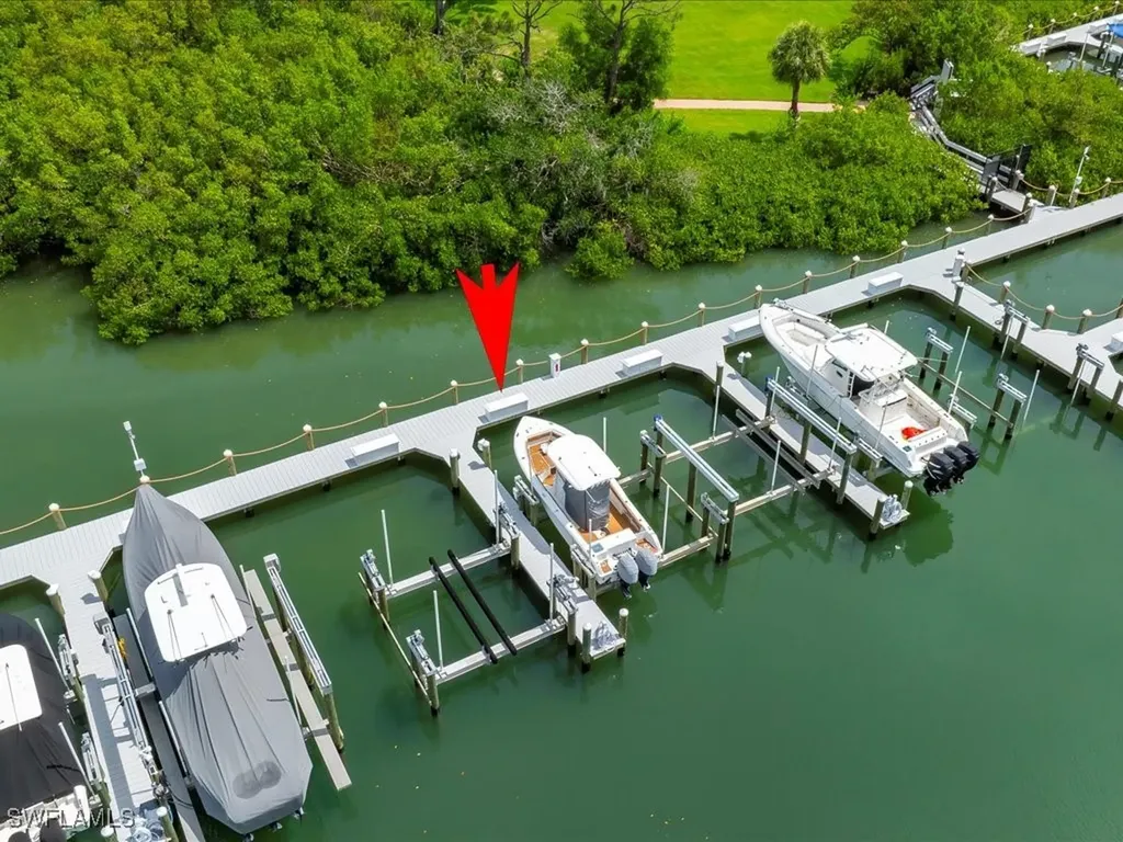 244C Wiggins Bay Drive Naples FL 34110
