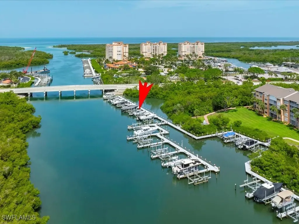 244C Wiggins Bay Drive Naples FL 34110