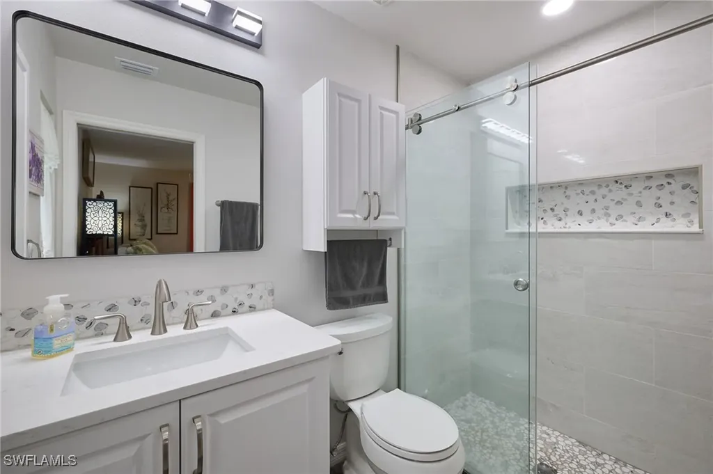 1711 SE 8th Avenue Cape Coral FL 33990