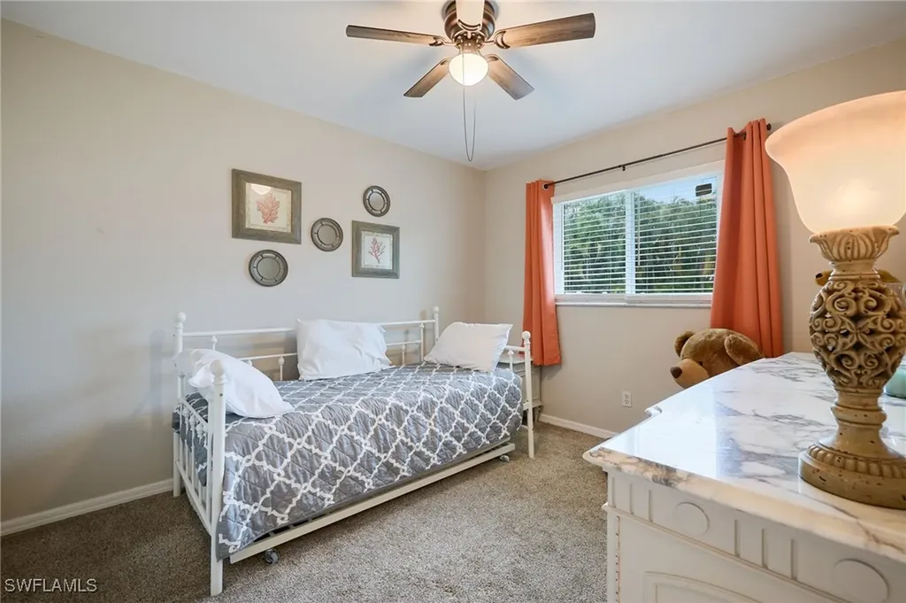 1711 SE 8th Avenue Cape Coral FL 33990
