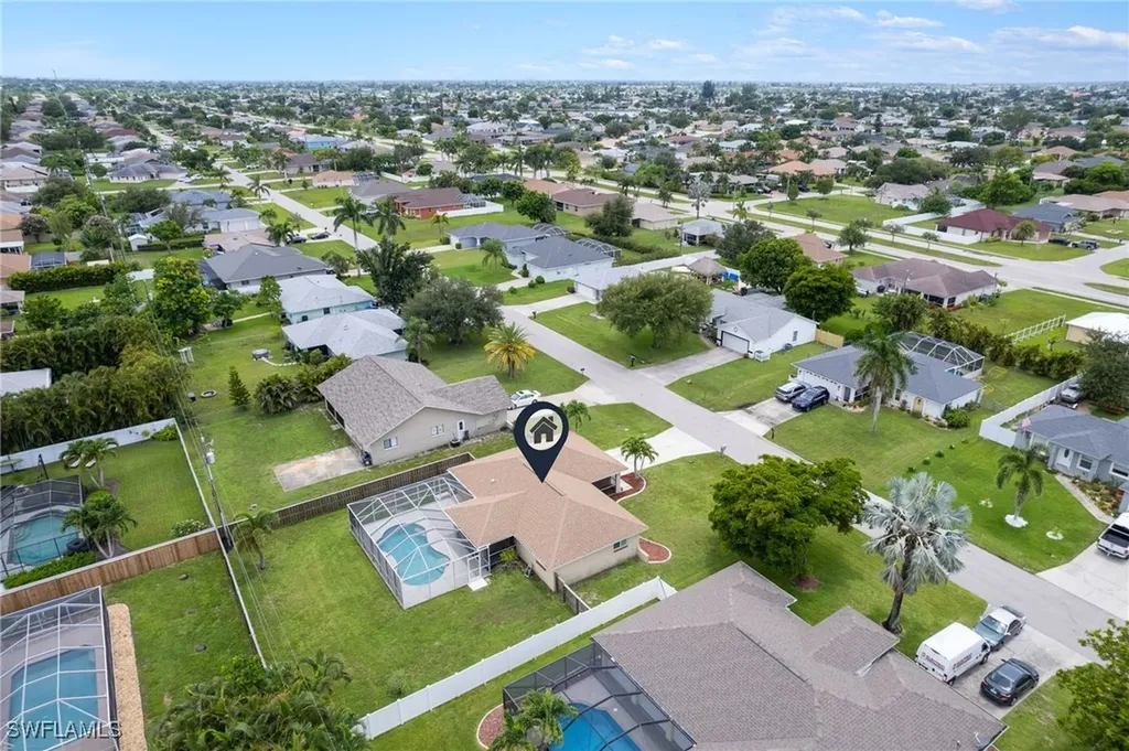 1711 SE 8th Avenue Cape Coral FL 33990