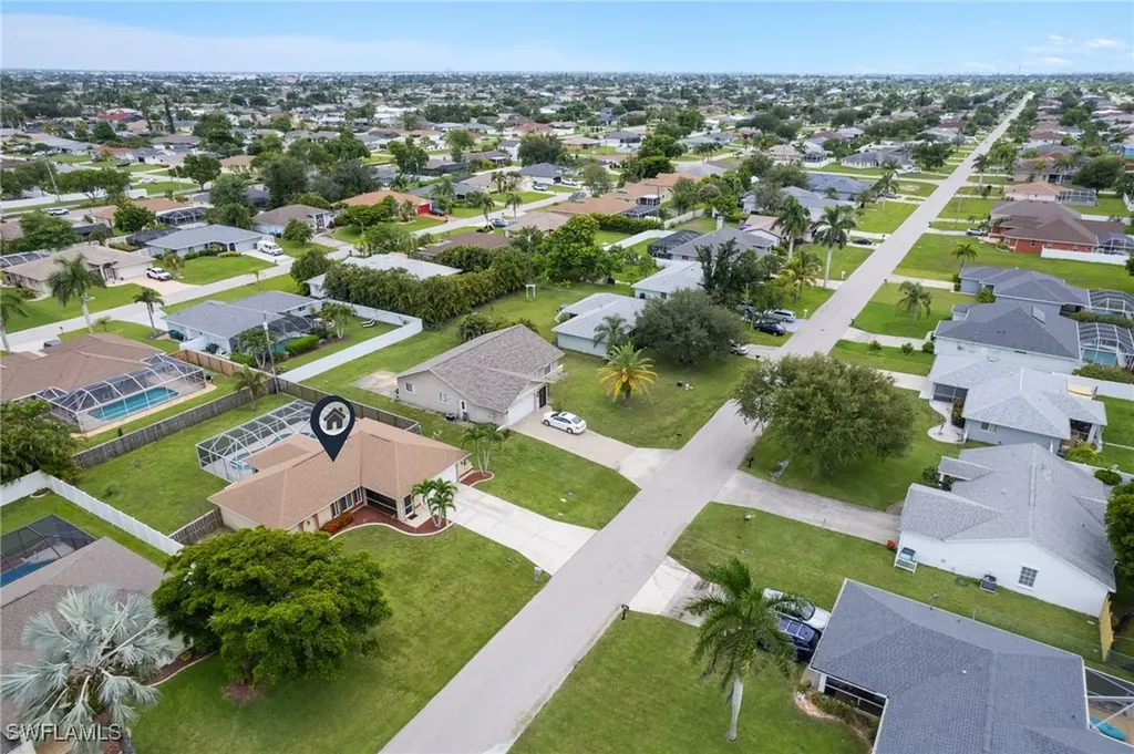 1711 SE 8th Avenue Cape Coral FL 33990