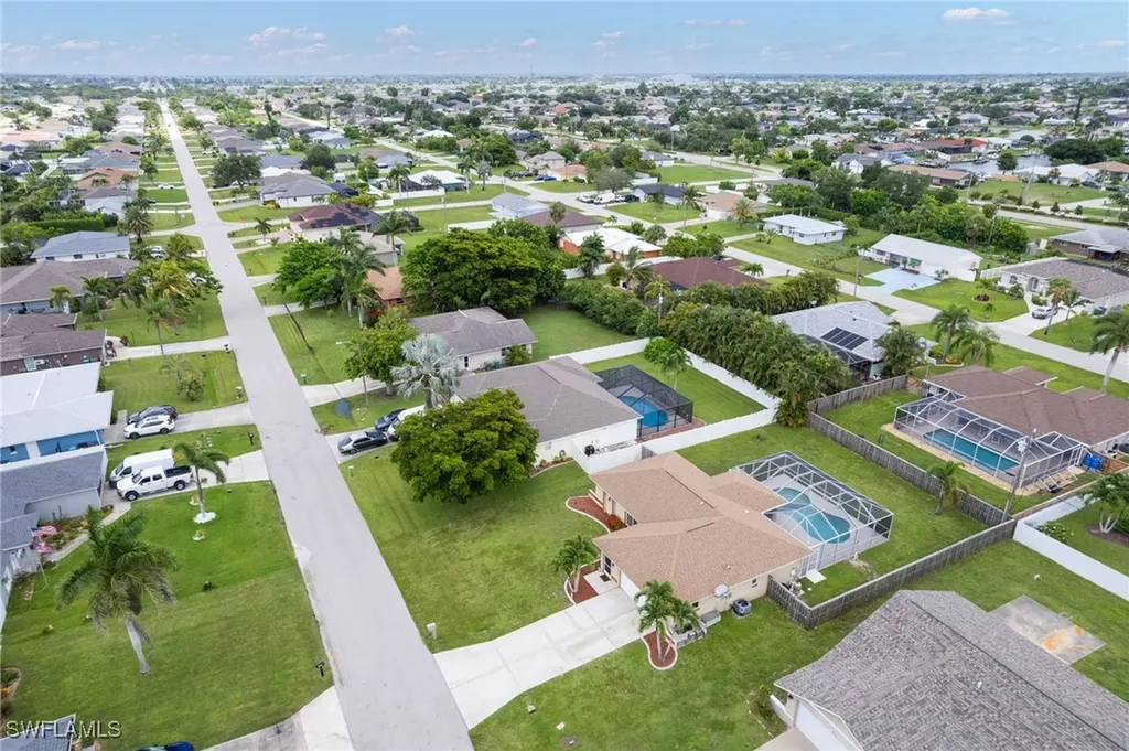 1711 SE 8th Avenue Cape Coral FL 33990