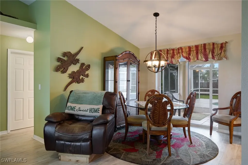 1711 SE 8th Avenue Cape Coral FL 33990