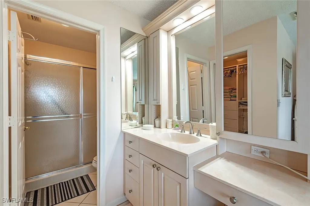 10684 Gulf Shore Drive Naples FL 34108