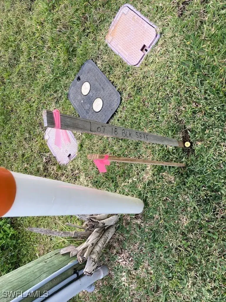 2827 SW 25th Avenue Cape Coral FL 33914