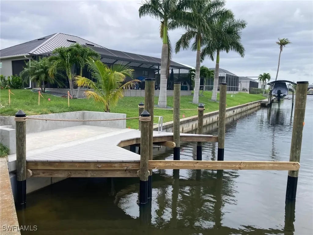 2827 SW 25th Avenue Cape Coral FL 33914